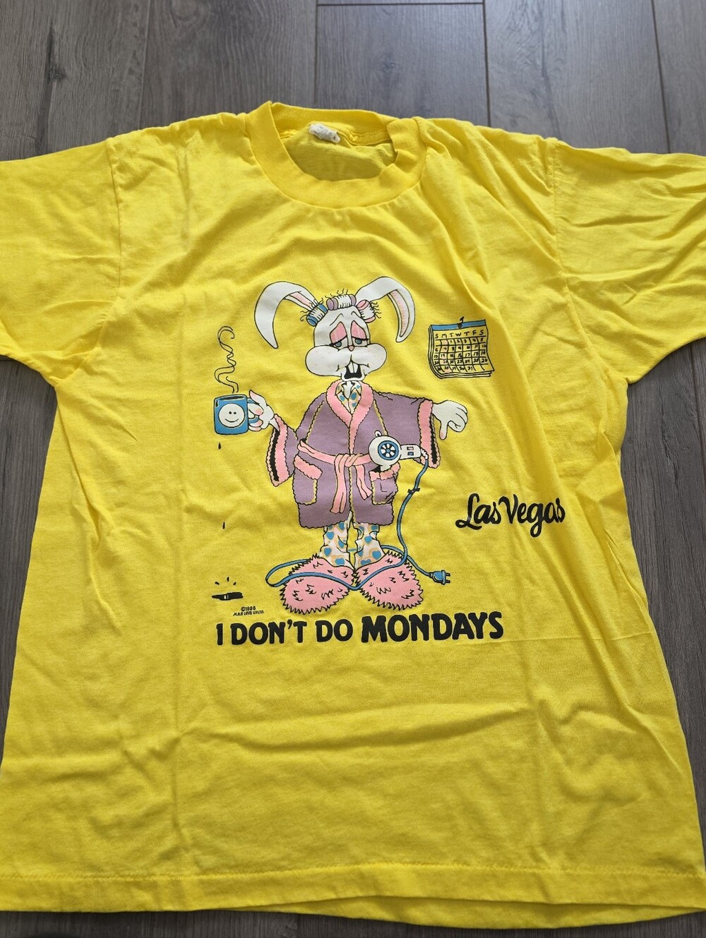 I Dont Do Mondays - Vintage T-Shirt - Size: Fits Like Medium